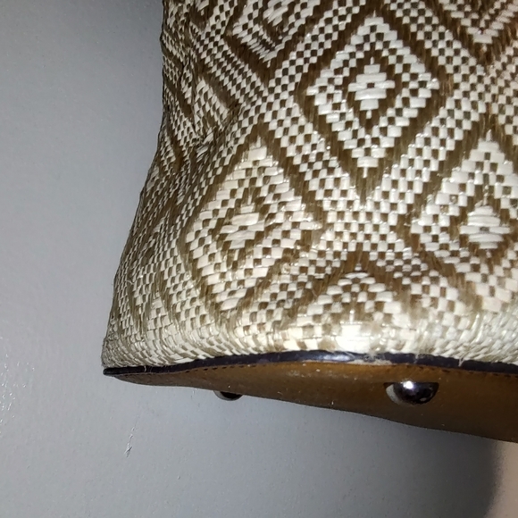 Tignanello Diamond Rattan & Faux Leather Tote Bag / Purse - Picture 7 of 12